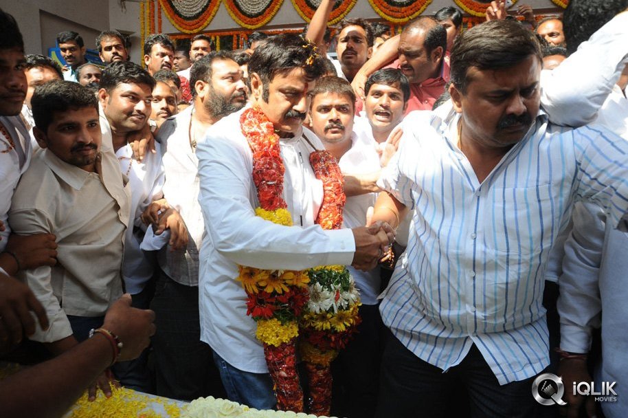 Legend-Movie-Hungama-at-Bramaramba-Theatre